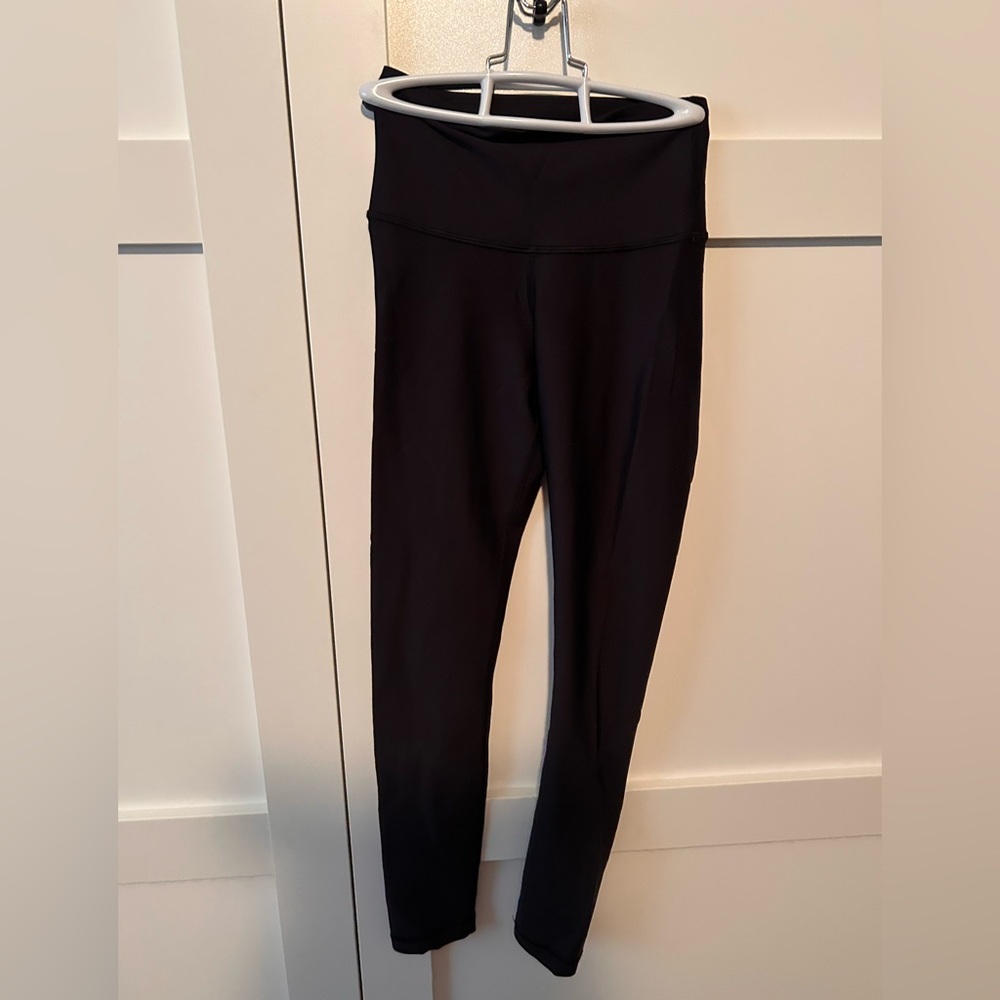 TNA Classic Black Leggings
